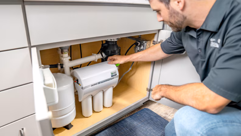 Professional water filter installation by H2O cleanservices